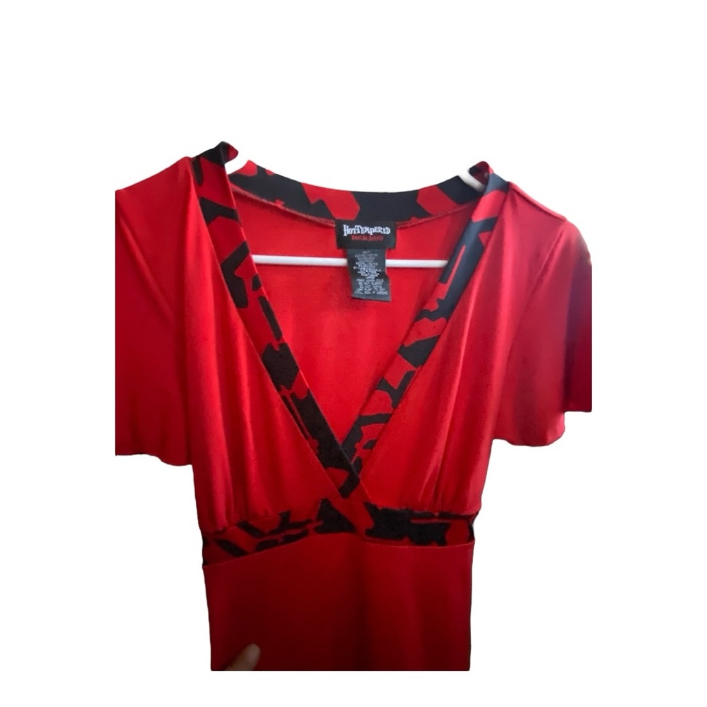 HotTempered Red and Black Chemise with Empire Waist - Picture 5 of 7